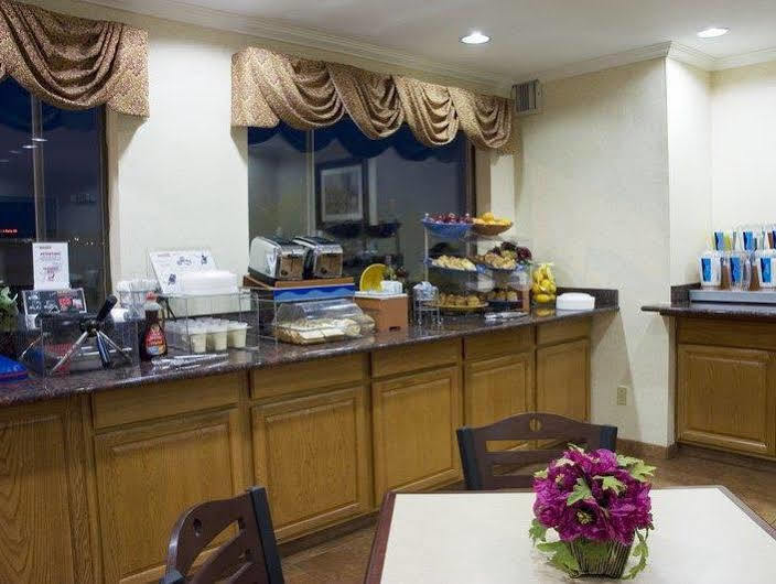 Best Western Garden Inn Сан Антонио Екстериор снимка